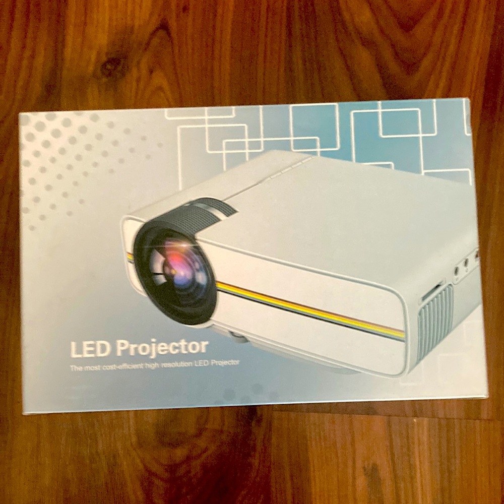 Electronic   Mini Led projector high resolution. Specifications in photos